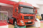  東風天龍雷諾牽引車