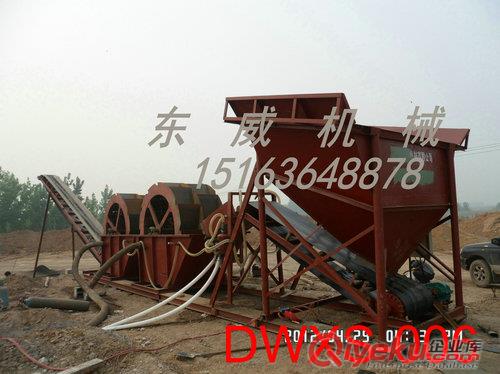 挖沙船挖沙、水上遠(yuǎn)距離輸送、篩選一體整套設(shè)備，也叫挖沙泵排船