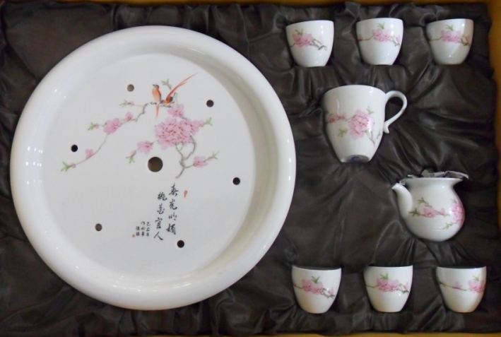 陶瓷禮品茶具，活動(dòng)禮品茶具訂做，手繪青花茶具批發(fā)，茶具廠家