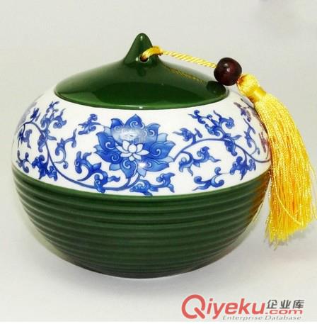 景德鎮陶瓷大花瓶廠家，手繪青花大花瓶，公司開業禮品花瓶，禮品訂做