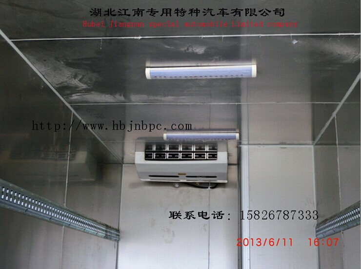 國(guó)四福田奧鈴醫(yī)療廢物轉(zhuǎn)運(yùn)車原始圖片3