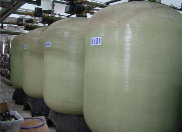 大型過濾設(shè)備Large-scale filtration equipment