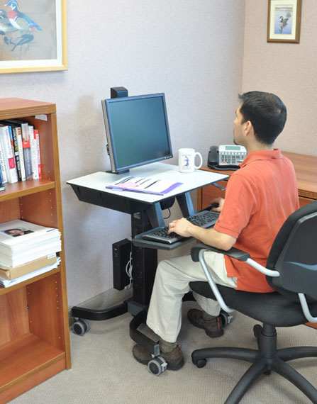 愛格升Ergotron WorkFit-C HD 24-216-085中型站坐兩用工作站移動辦公桌原始圖片3