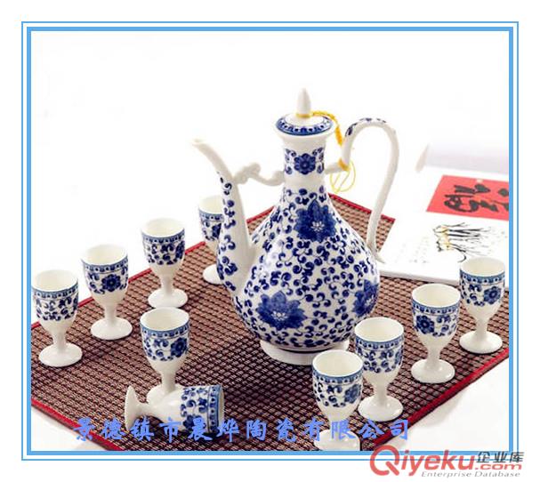 水點(diǎn)桃花茶具