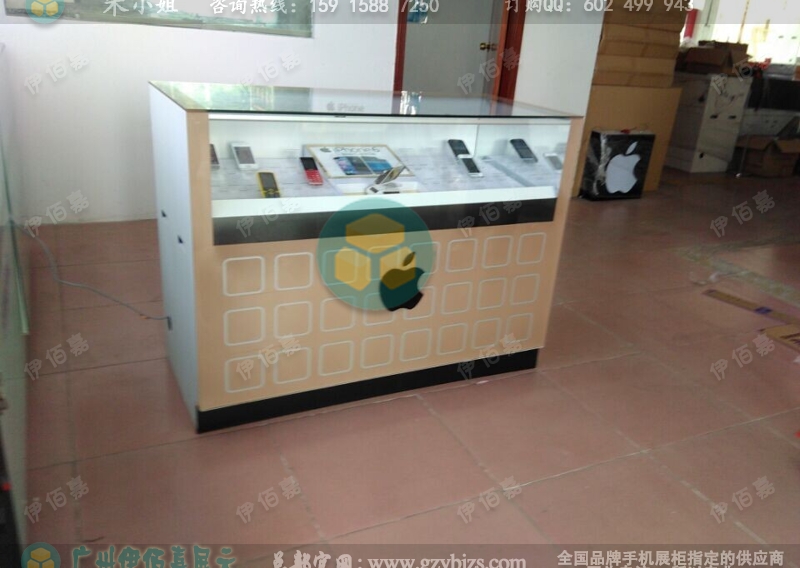 現(xiàn)場制作蘋果土豪金手機柜臺，蘋果體驗店土豪金體驗展示桌，蘋果體驗柜臺細節(jié)圖