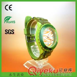 爆款女士手表 新款菊花手表 時(shí)尚拍拍表 鑲鉆ICE手表 廠家批發(fā)