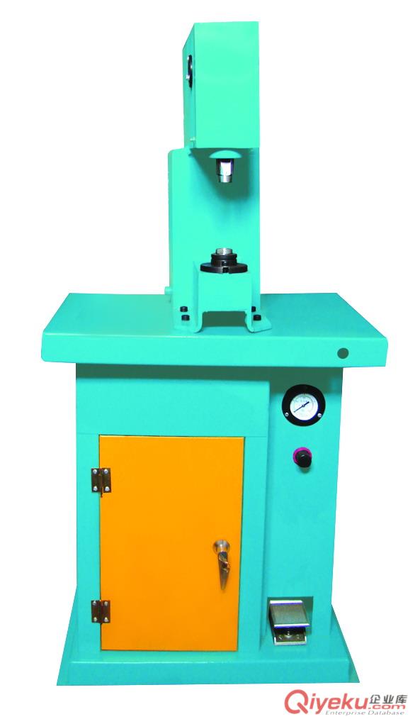 YLM-B型電動(dòng)液壓冷鉚機(jī)