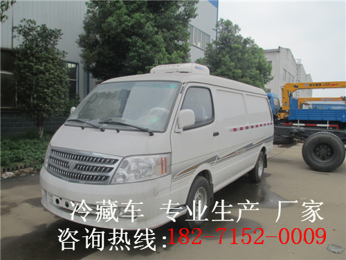 冷藏車：牛奶保溫車價格