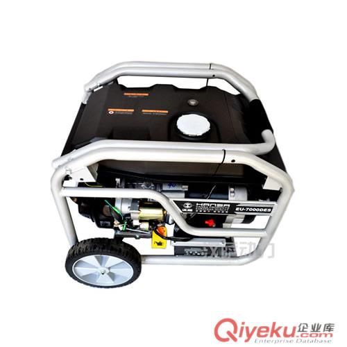 工廠應(yīng)急三相汽油發(fā)電機原始圖片3