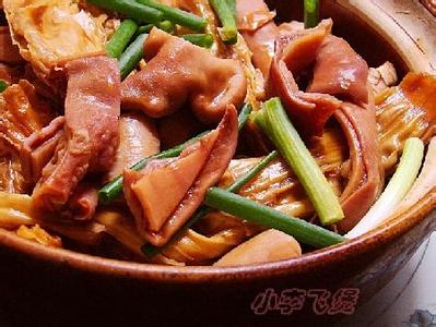 上海鑫福長期批發(fā)冷凍豬排 豬腰 豬腦 五花肉 豬耳朵 七寸節(jié) 丹麥hg豬頭