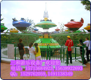 湖南勝利公園熊出沒飛機 自控飛熊 熊大熊二大戰(zhàn)光頭強