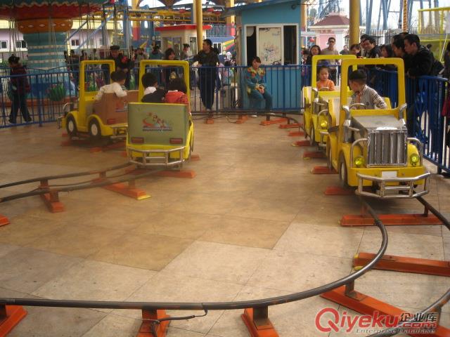 供應(yīng)兒童游樂(lè)設(shè)備追逐車 滎陽(yáng)金獅子游樂(lè)設(shè)備供應(yīng)