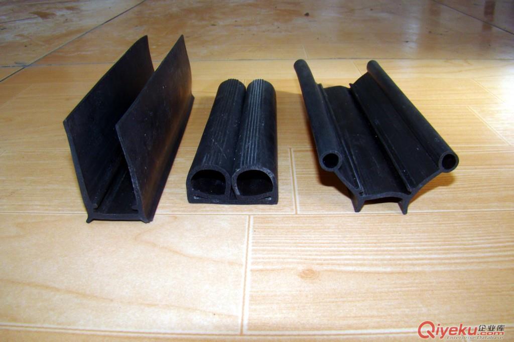 供應(yīng)橡塑密封條 軟硬質(zhì)密封條原始圖片2