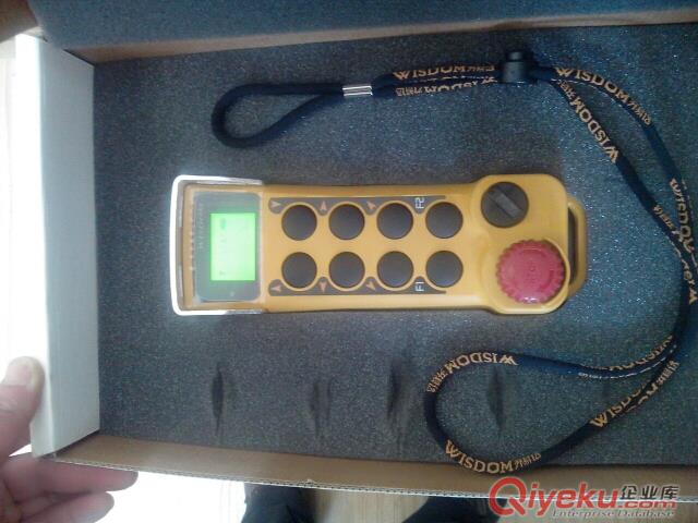 帶顯示屏的工業(yè)遙控器原始圖片2