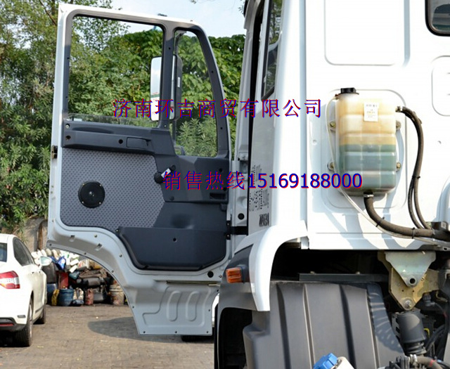 重汽新黃河駕駛室總成車門總成內飾件原始圖片2
