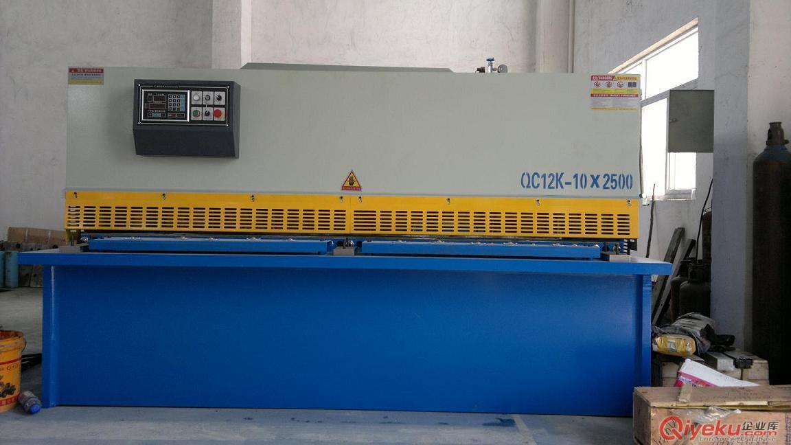 QC12K-10×3200液壓剪板機(jī) 3米2剪板機(jī)價(jià)格
