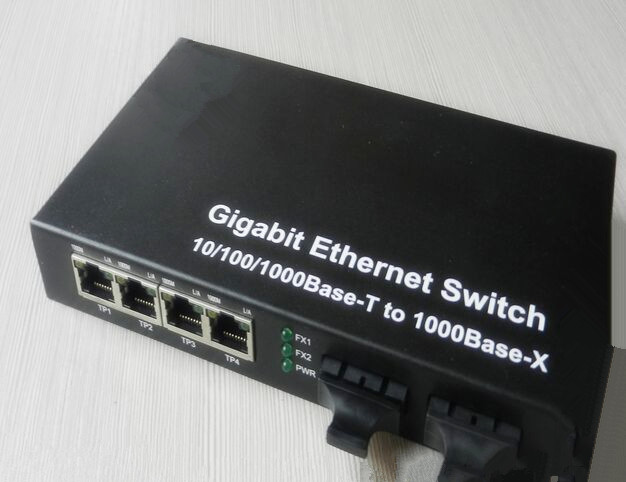 千兆單模雙纖兩光八電收發器QS-20GSM-F3P
