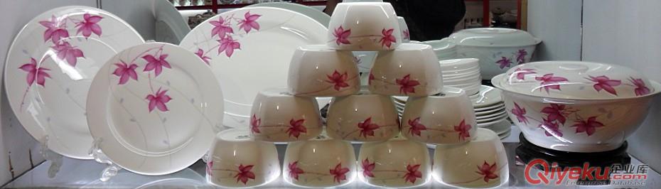 景德鎮(zhèn)陶瓷廠家生產定做青花瓷  傳統(tǒng)工藝手繪青花瓷片