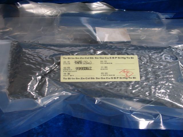 99.99%-99.999%無水二氯化鎘CdCl2 粉末
